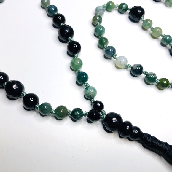 Hand Knotted Moss Agate Mala with Onyx & Handmade - Picture 1 of 4